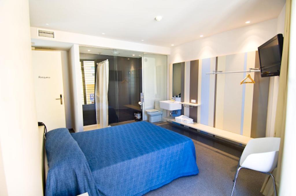 Hostal La Creu モーラ・デブレ 部屋 写真